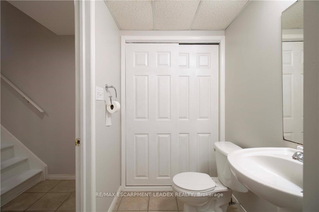 Photo 30 of 26 Kendrick Court, Hamilton, Ancaster — HOMEH