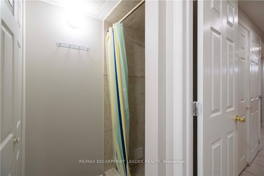Photo 31 of 26 Kendrick Court, Hamilton, Ancaster — HOMEH