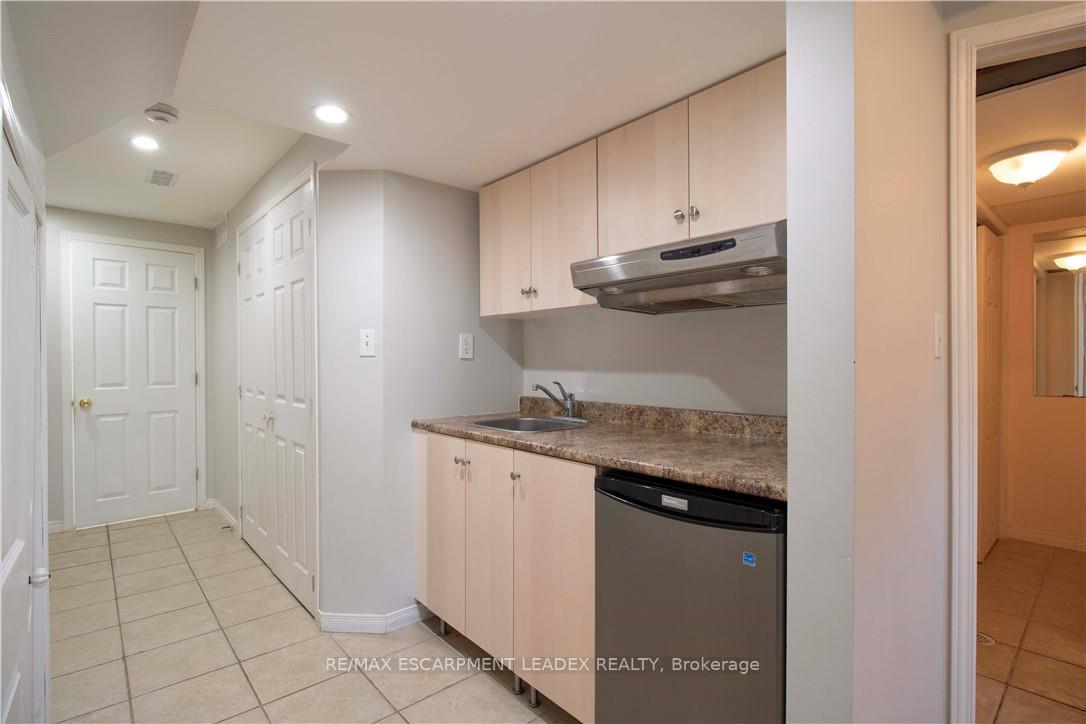 Photo 35 of 26 Kendrick Court, Hamilton, Ancaster — HOMEH