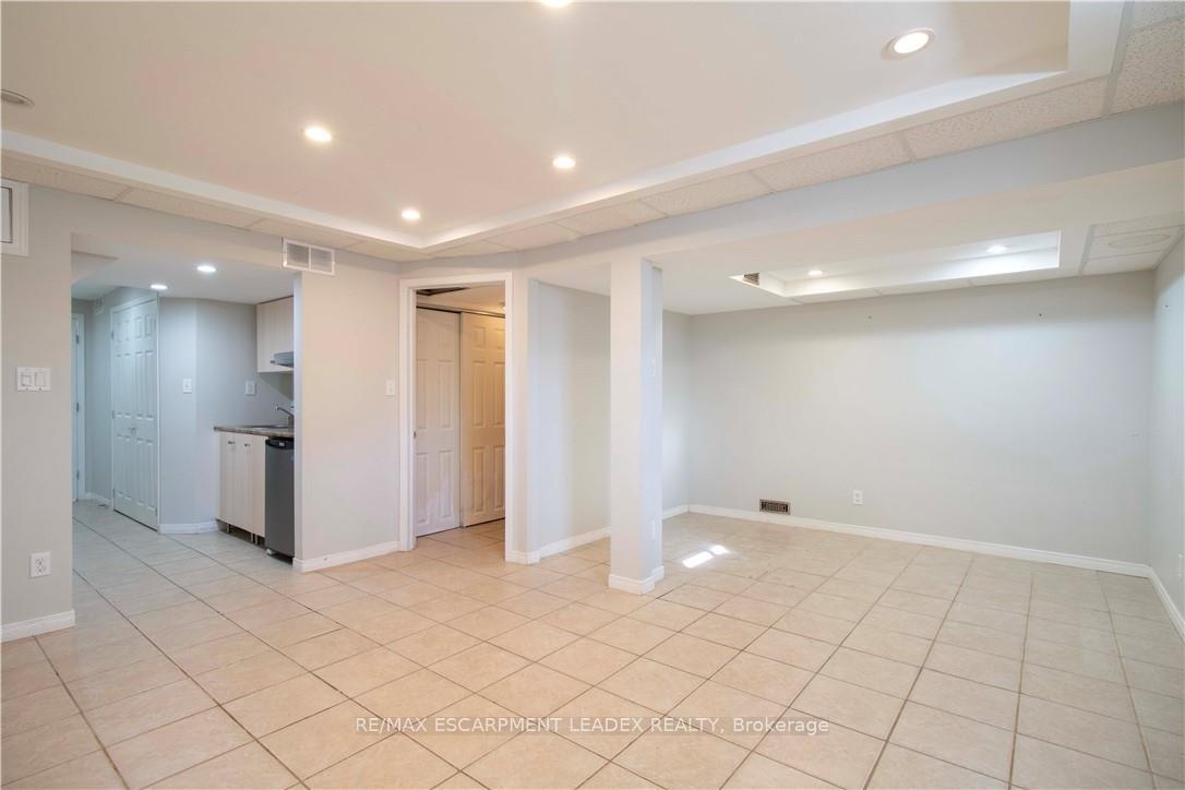 Photo 38 of 26 Kendrick Court, Hamilton, Ancaster — HOMEH