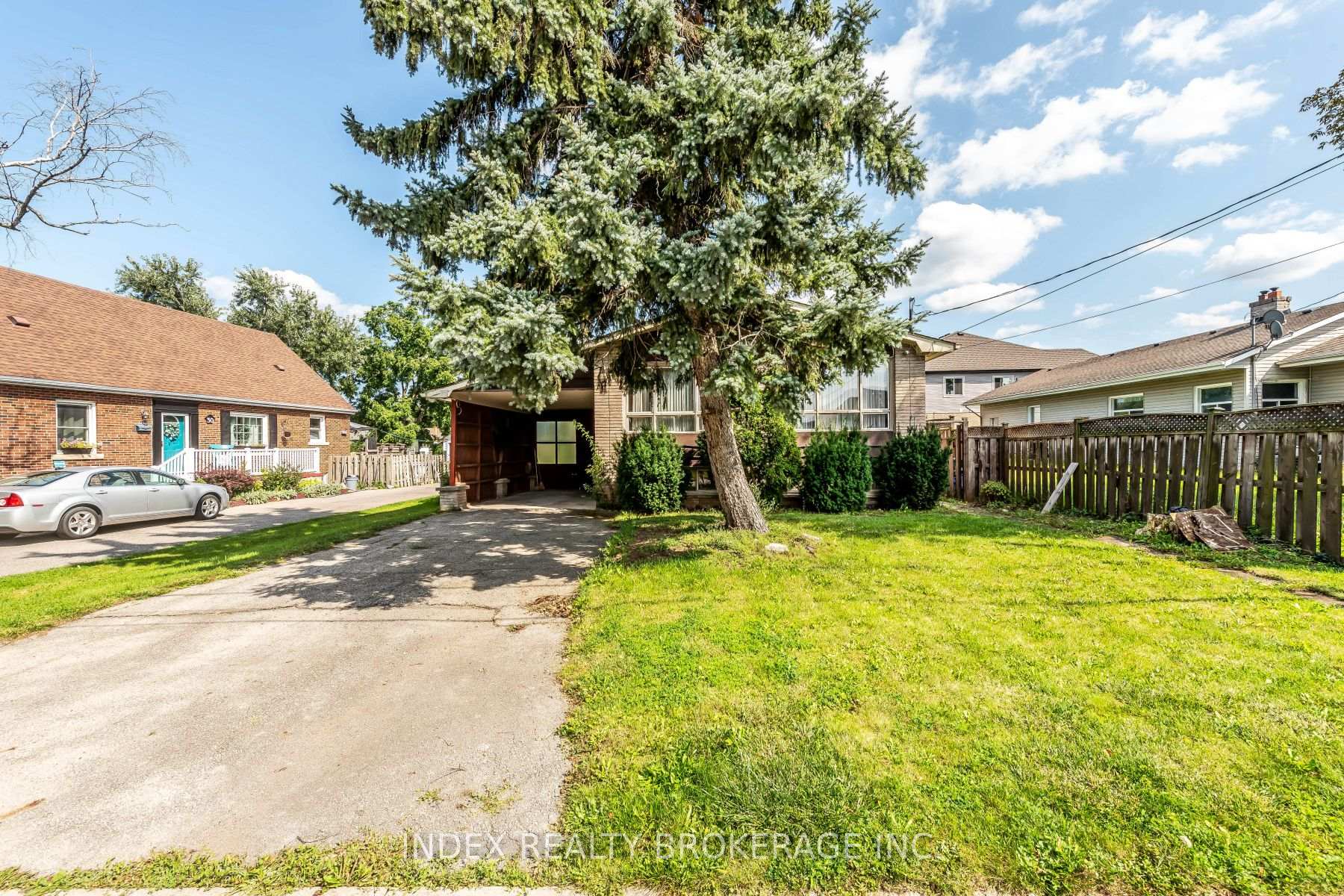 Photo 24 of 28 Blenheim Drive, Hamilton, Stoney Creek — HOMEH