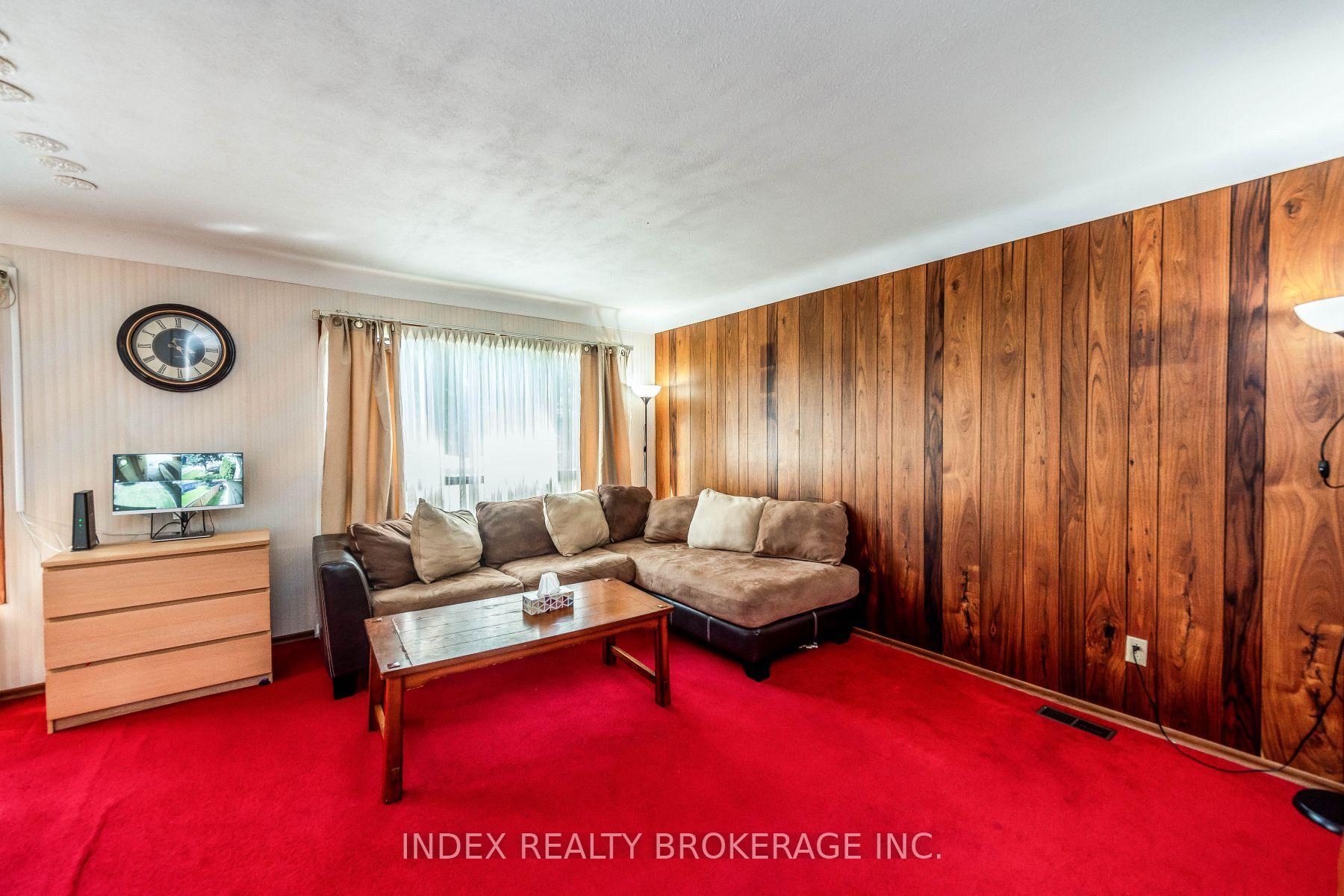 Photo 10 of 28 Blenheim Drive, Hamilton, Stoney Creek — HOMEH