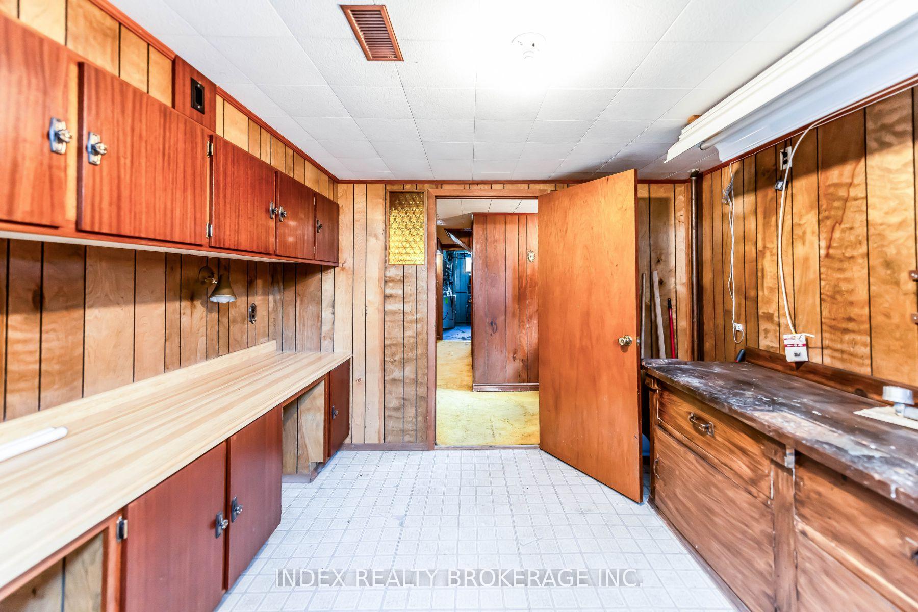 Photo 29 of 28 Blenheim Drive, Hamilton, Stoney Creek — HOMEH