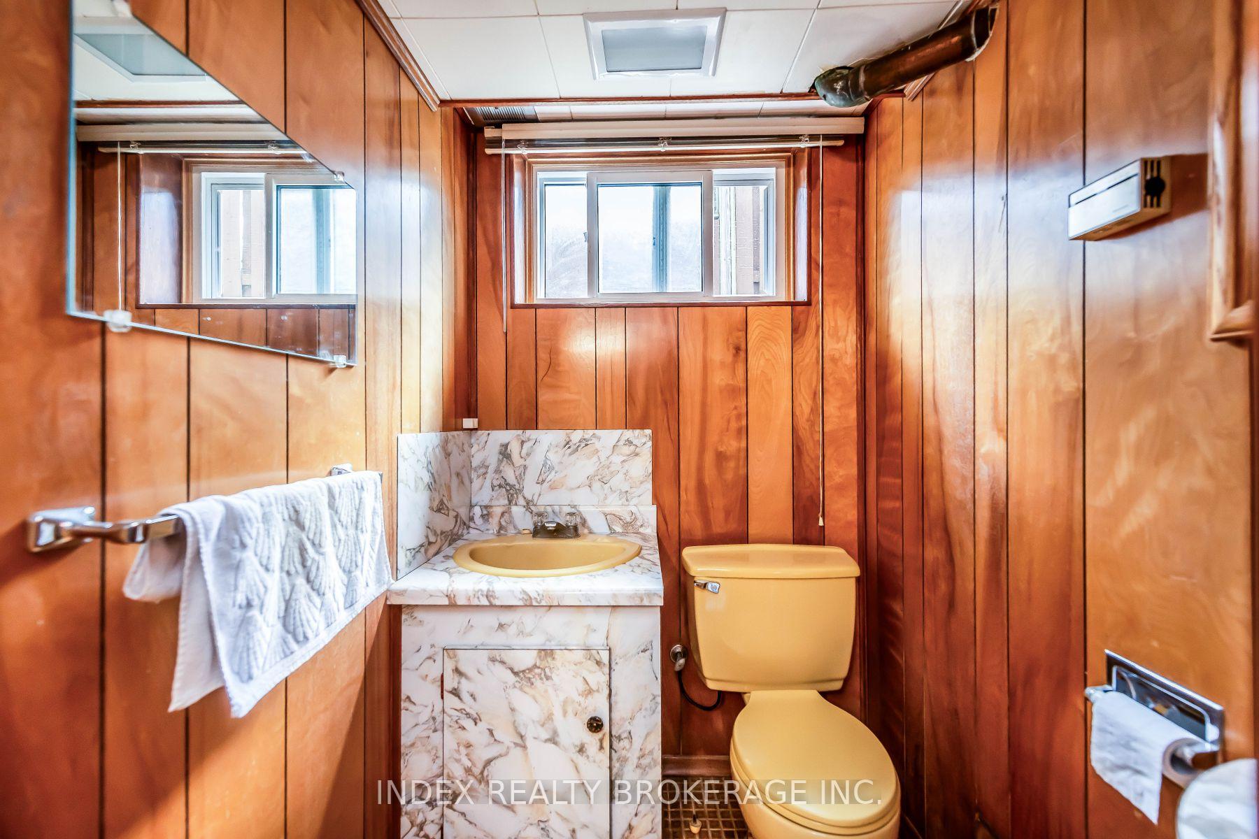 Photo 17 of 28 Blenheim Drive, Hamilton, Stoney Creek — HOMEH