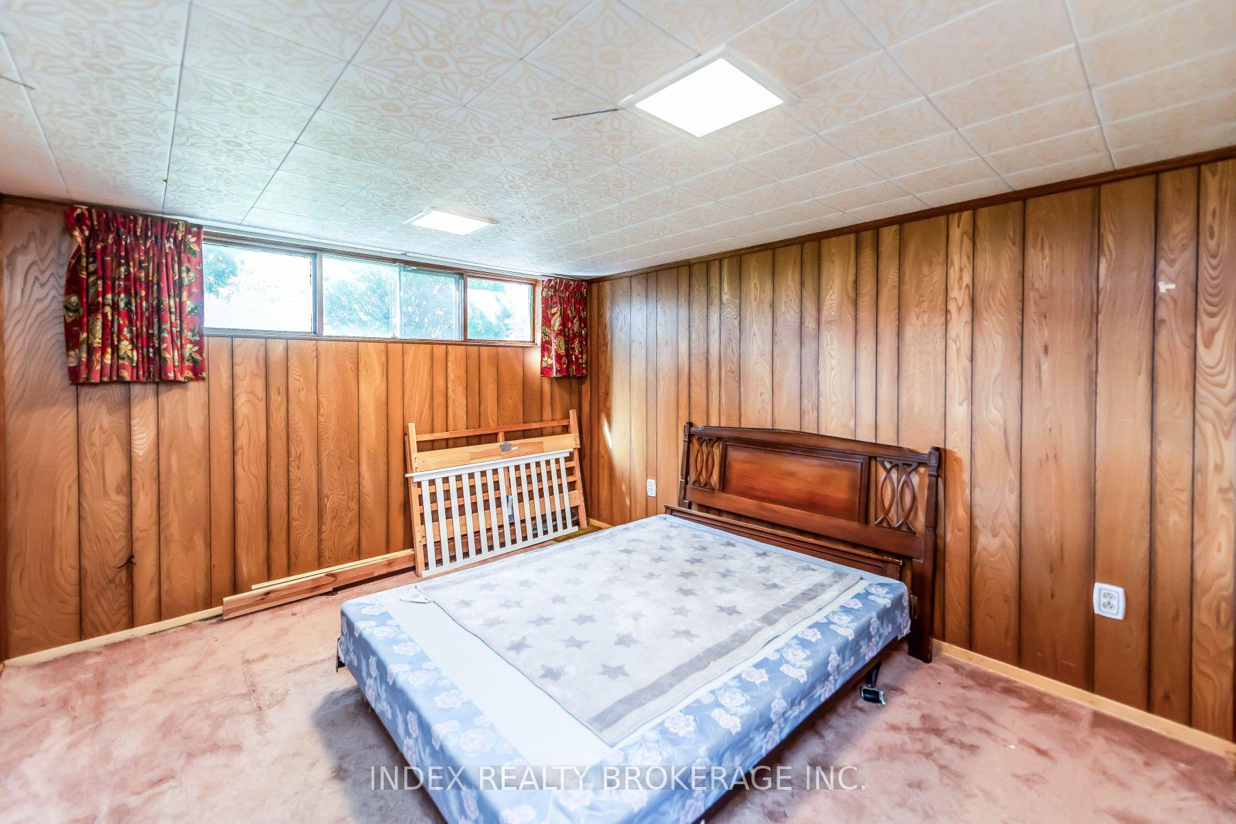 Photo 19 of 28 Blenheim Drive, Hamilton, Stoney Creek — HOMEH