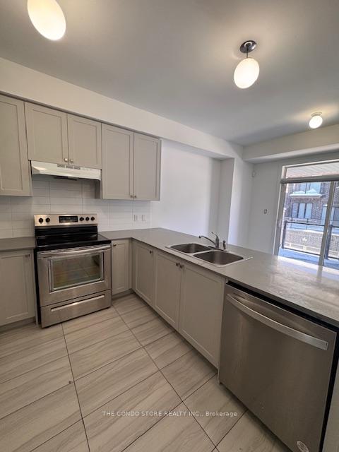 Photo 2 of 23 Steamboat Way, Whitby, Port Whitby — HOMEH