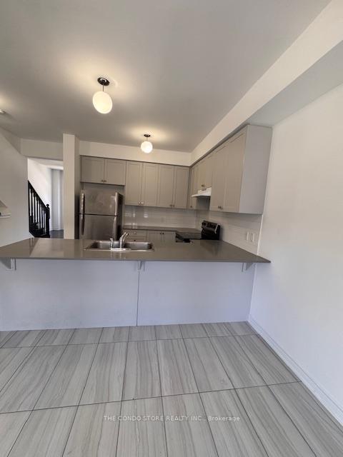 Photo 12 of 23 Steamboat Way, Whitby, Port Whitby — HOMEH