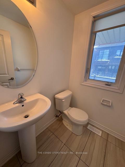 Photo 4 of 23 Steamboat Way, Whitby, Port Whitby — HOMEH