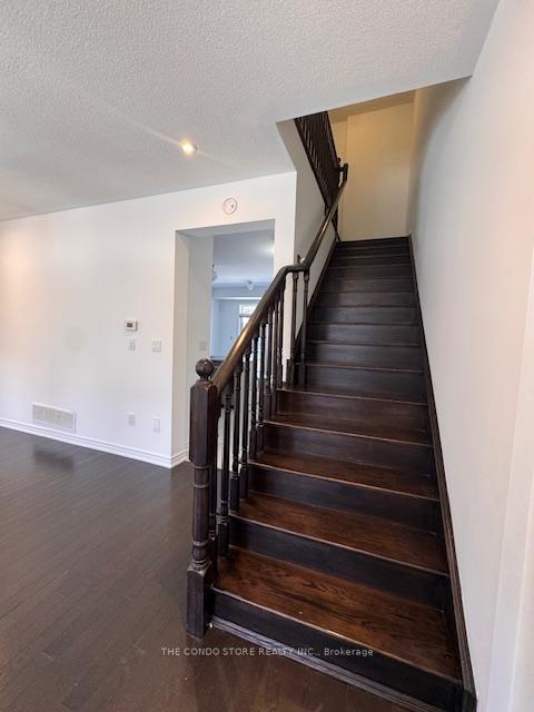 Photo 7 of 23 Steamboat Way, Whitby, Port Whitby — HOMEH
