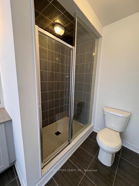 Photo 13 of 23 Steamboat Way, Whitby, Port Whitby — HOMEH