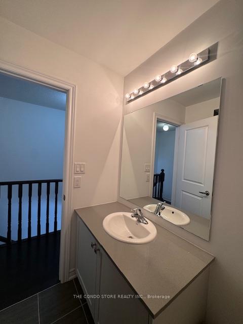 Photo 18 of 23 Steamboat Way, Whitby, Port Whitby — HOMEH
