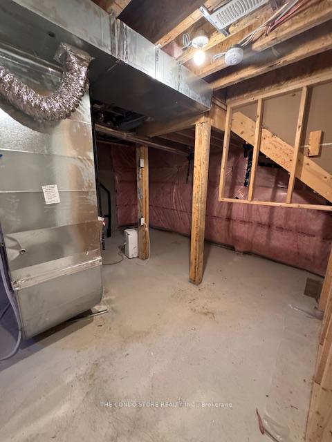Photo 21 of 23 Steamboat Way, Whitby, Port Whitby — HOMEH