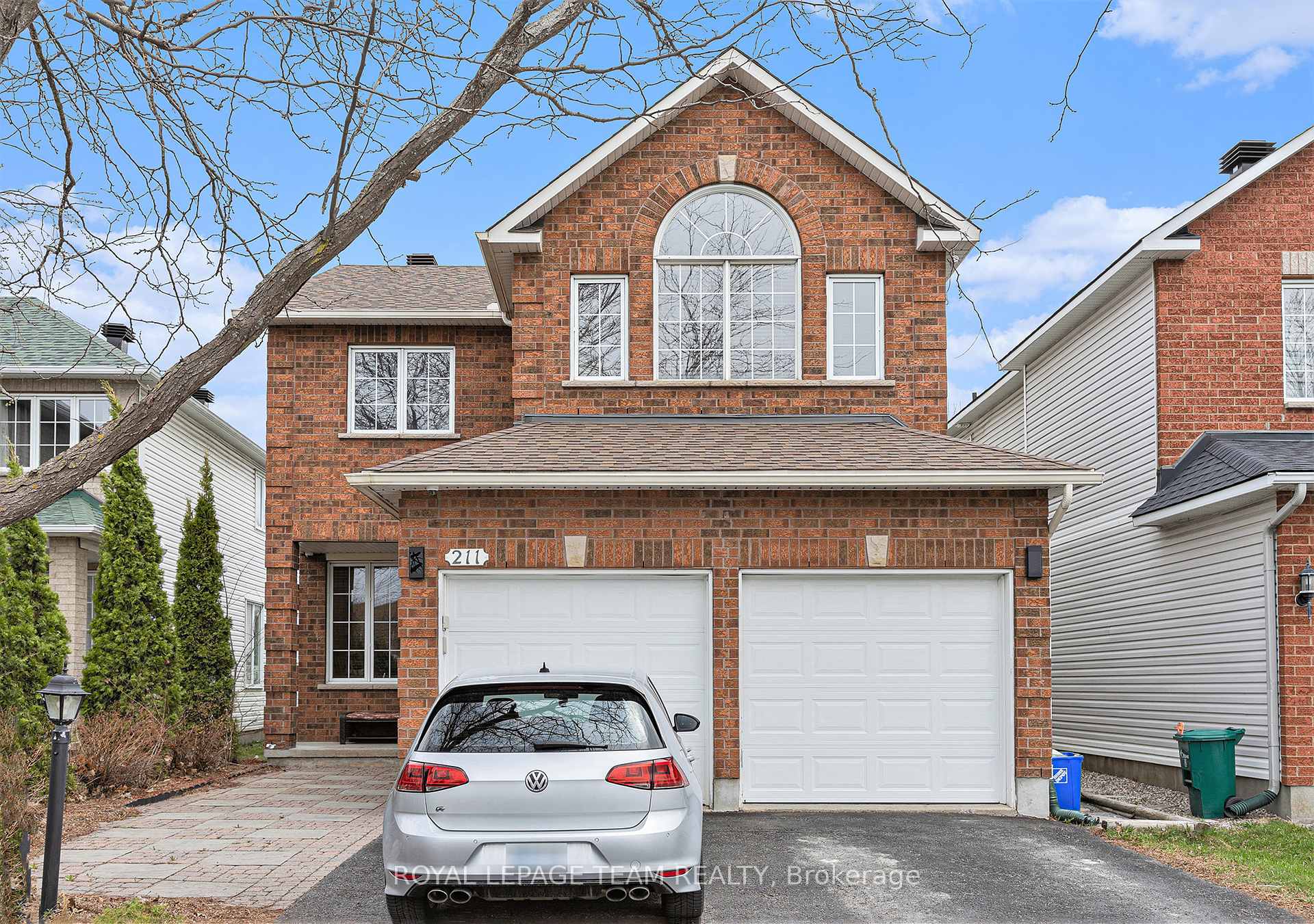 Photo 1 of 211 Stoneway Drive, Ottawa, Barrhaven East — HOMEH