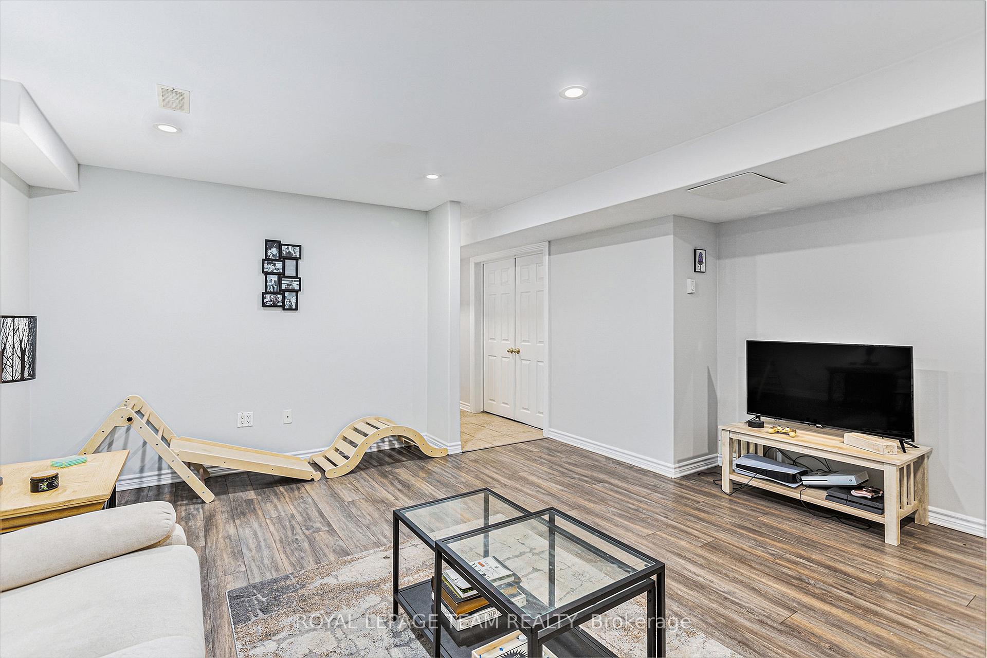 Photo 38 of 211 Stoneway Drive, Ottawa, Barrhaven East — HOMEH