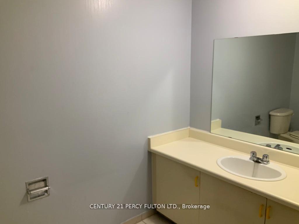 Photo 8 of Unit Main, 41 Rosseter Road, Markham, Middlefield — HOMEH
