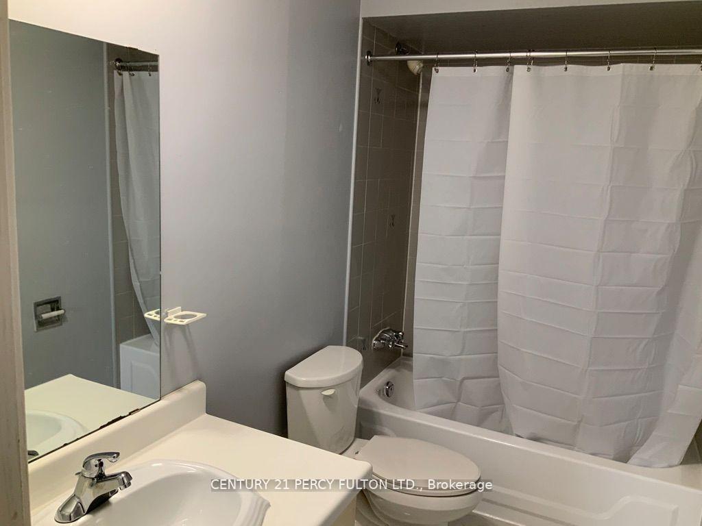 Photo 9 of Unit Main, 41 Rosseter Road, Markham, Middlefield — HOMEH