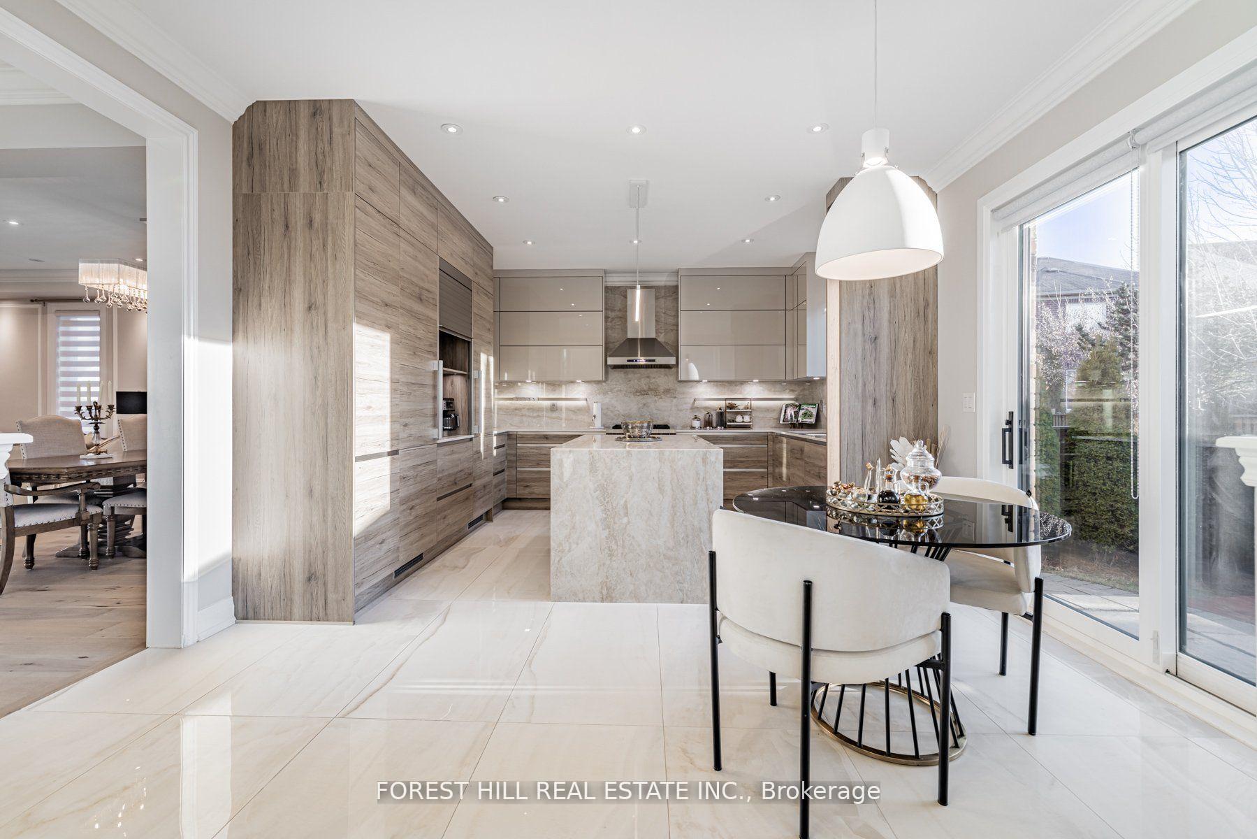 Photo 10 of 18 William Bowes Boulevard, Vaughan, Patterson — HOMEH