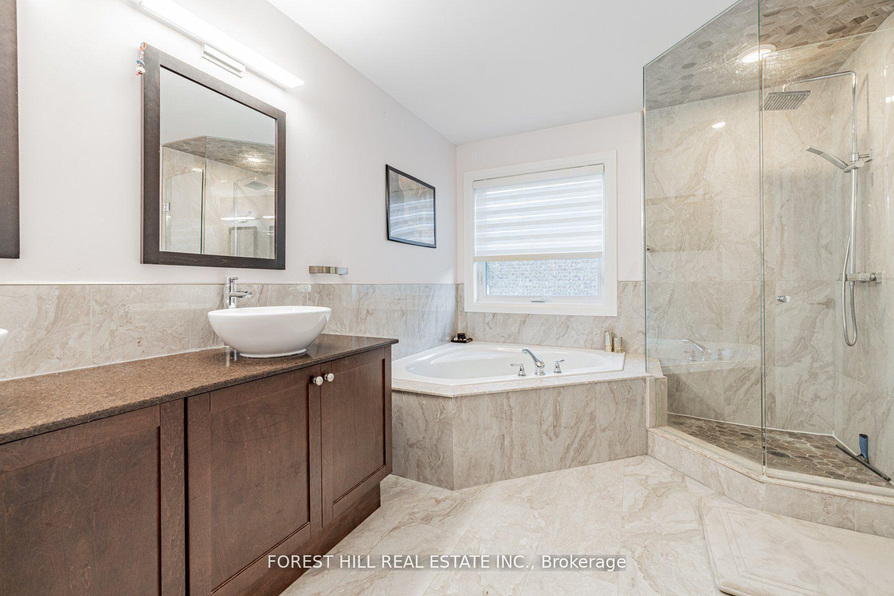 Photo 28 of 18 William Bowes Boulevard, Vaughan, Patterson — HOMEH