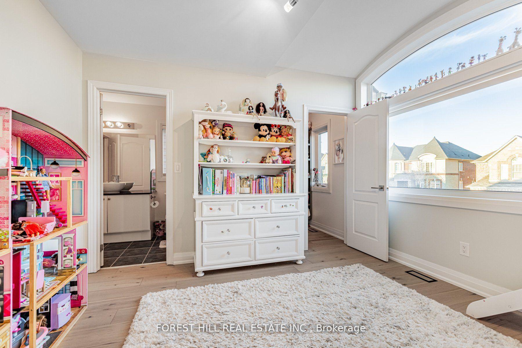 Photo 23 of 18 William Bowes Boulevard, Vaughan, Patterson — HOMEH