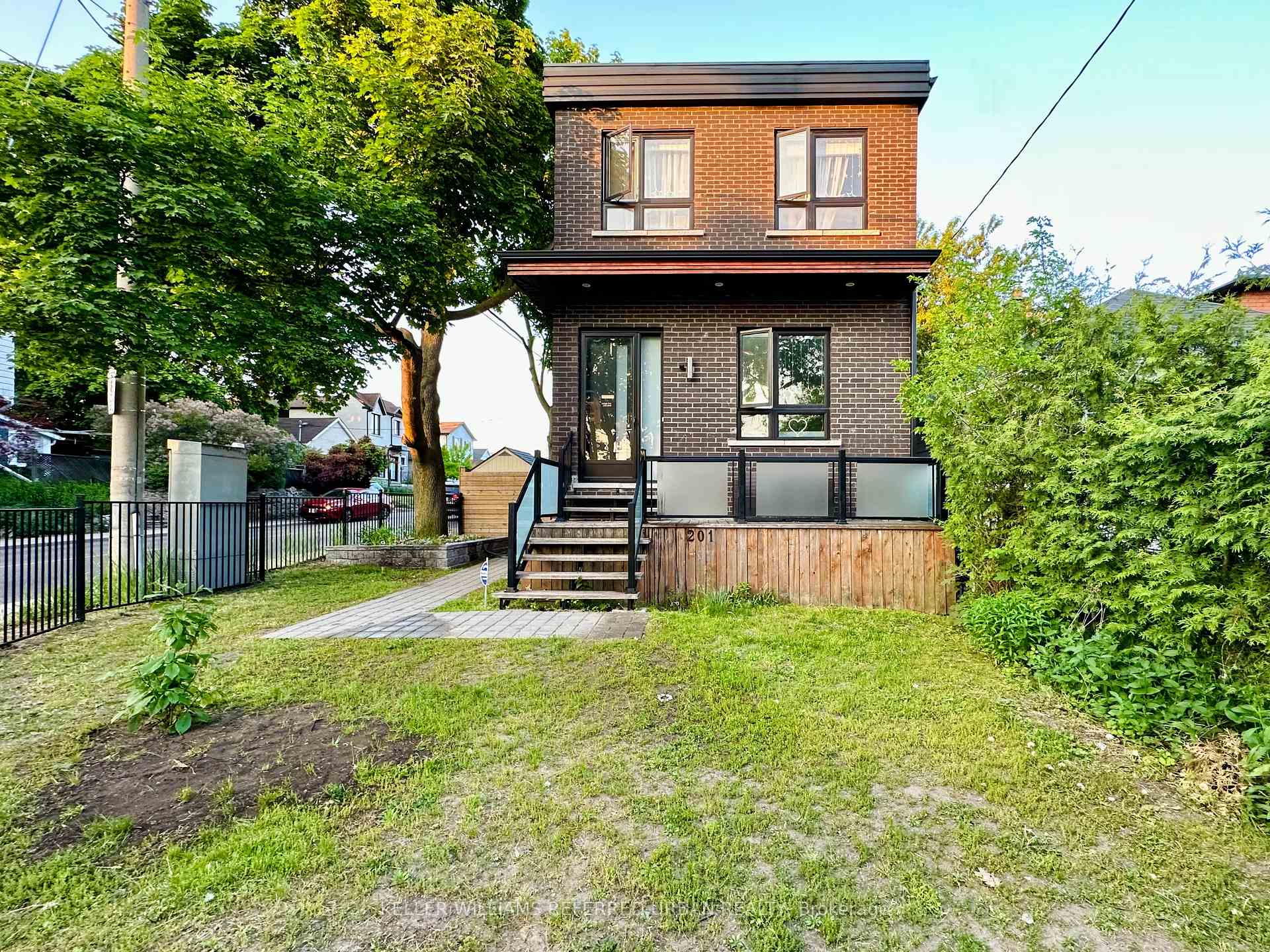Front of 201 Woodmount Avenue