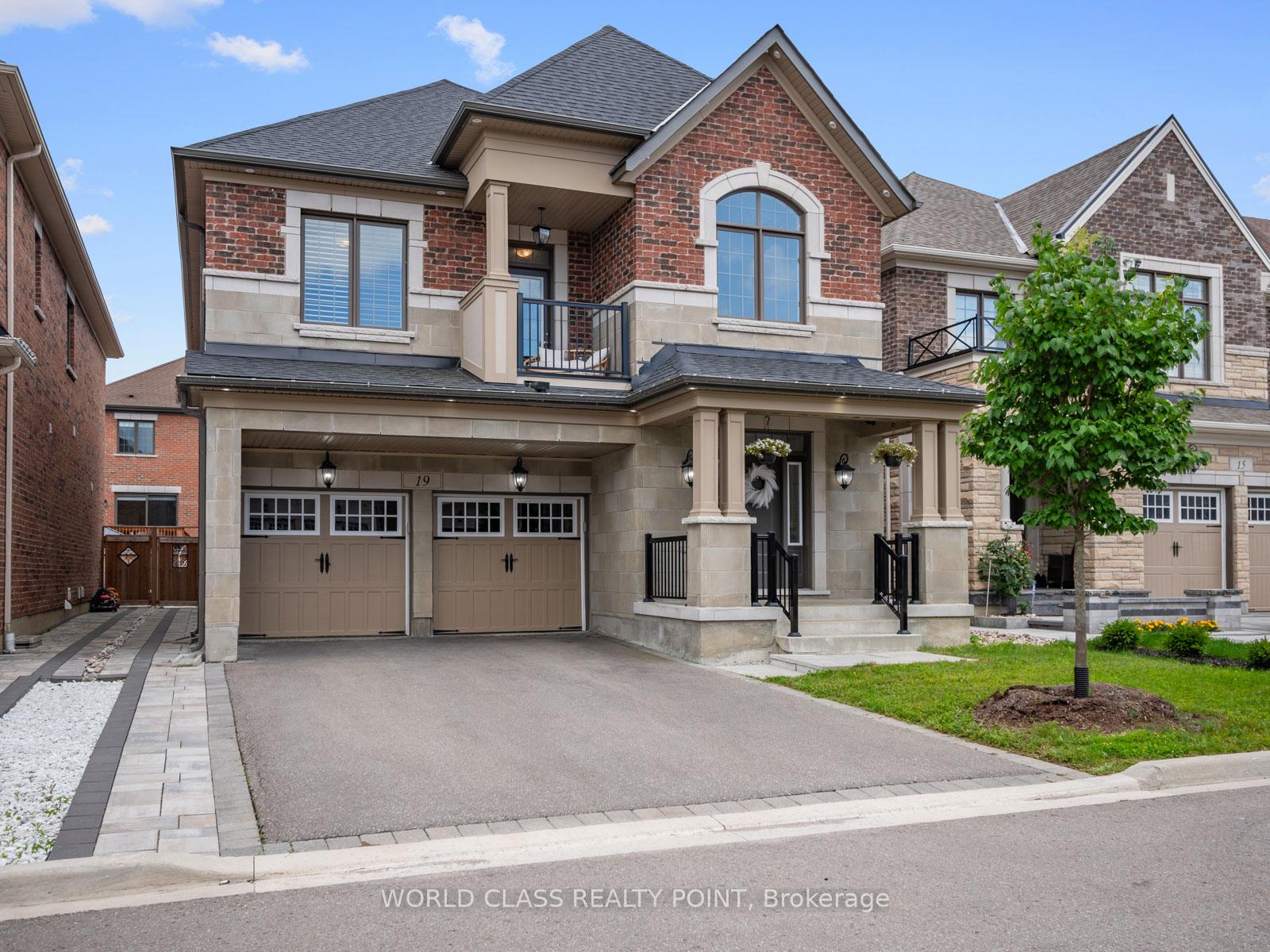 Photo 1 of 19 Barn Owl Way, Vaughan, Kleinburg — HOMEH
