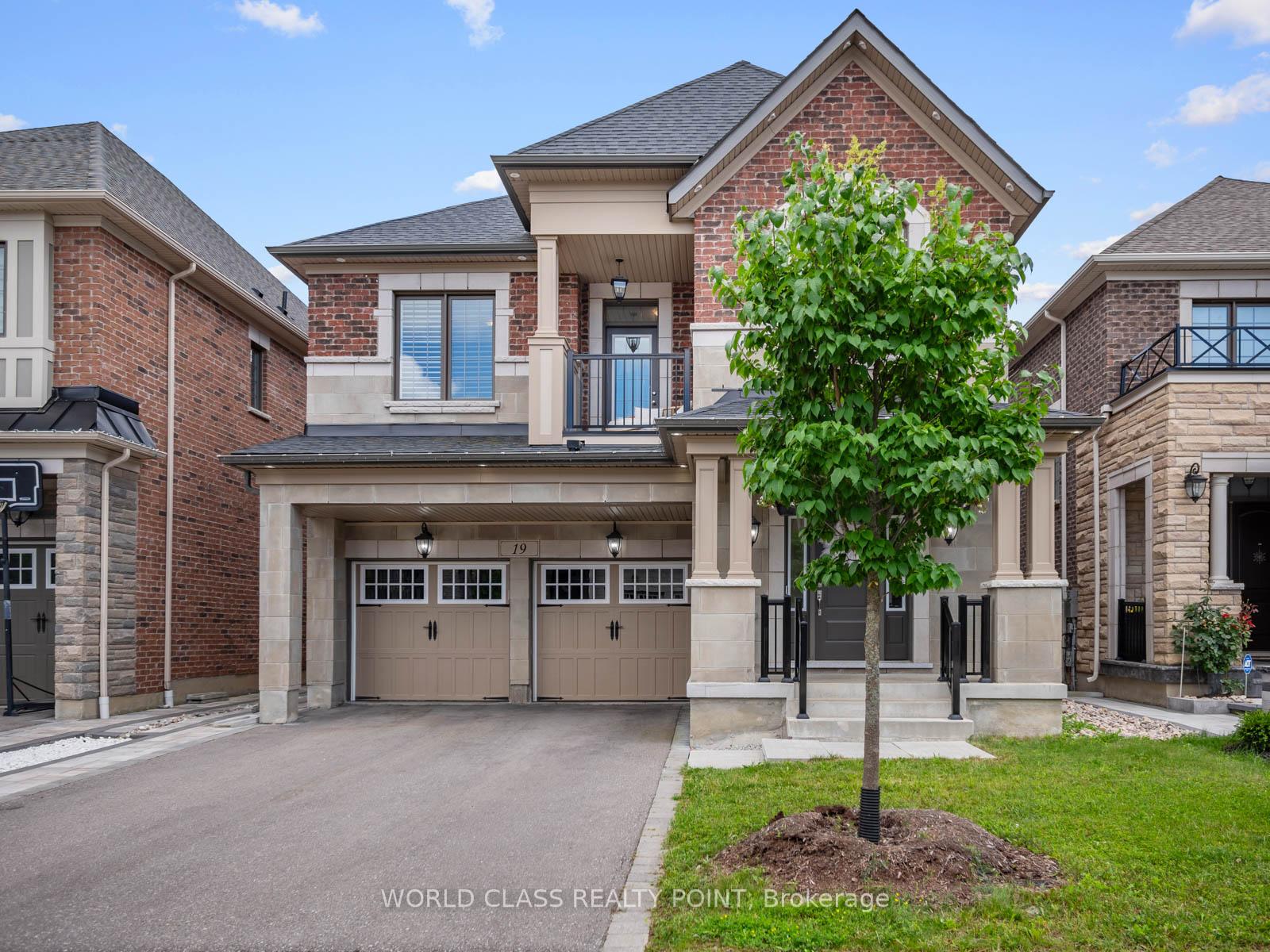 Photo 2 of 19 Barn Owl Way, Vaughan, Kleinburg — HOMEH