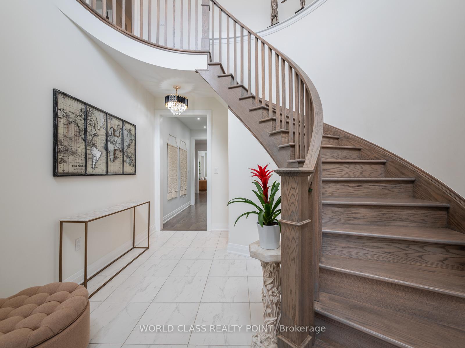 Photo 6 of 19 Barn Owl Way, Vaughan, Kleinburg — HOMEH