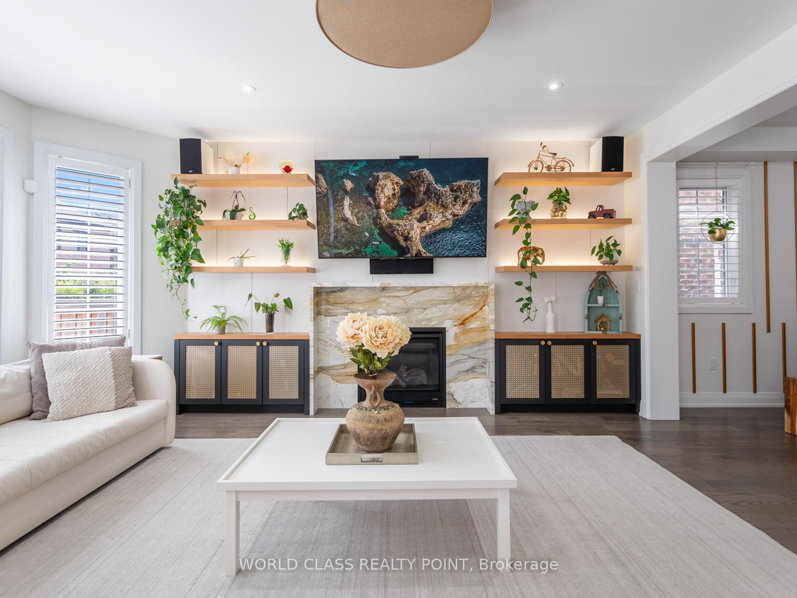 Photo 11 of 19 Barn Owl Way, Vaughan, Kleinburg — HOMEH