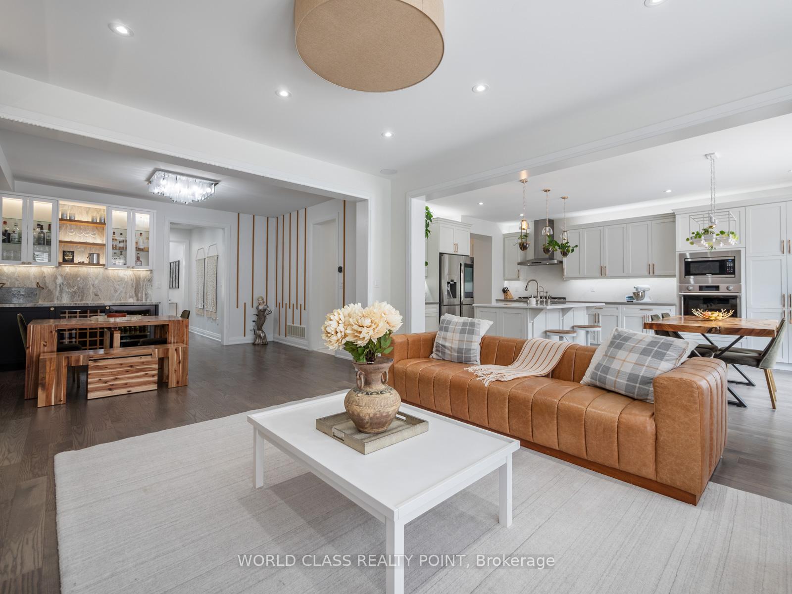 Photo 13 of 19 Barn Owl Way, Vaughan, Kleinburg — HOMEH