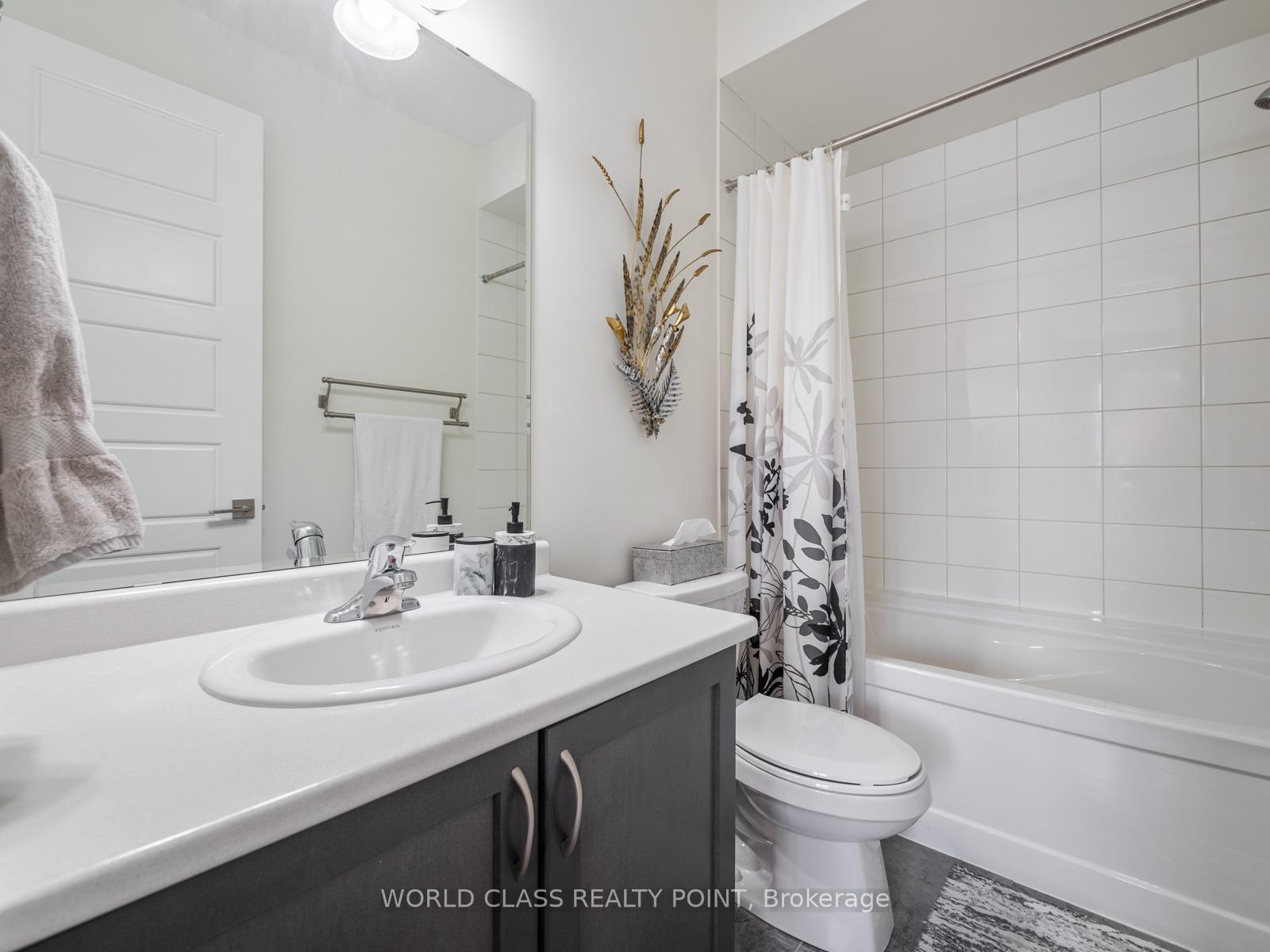 Photo 21 of 19 Barn Owl Way, Vaughan, Kleinburg — HOMEH