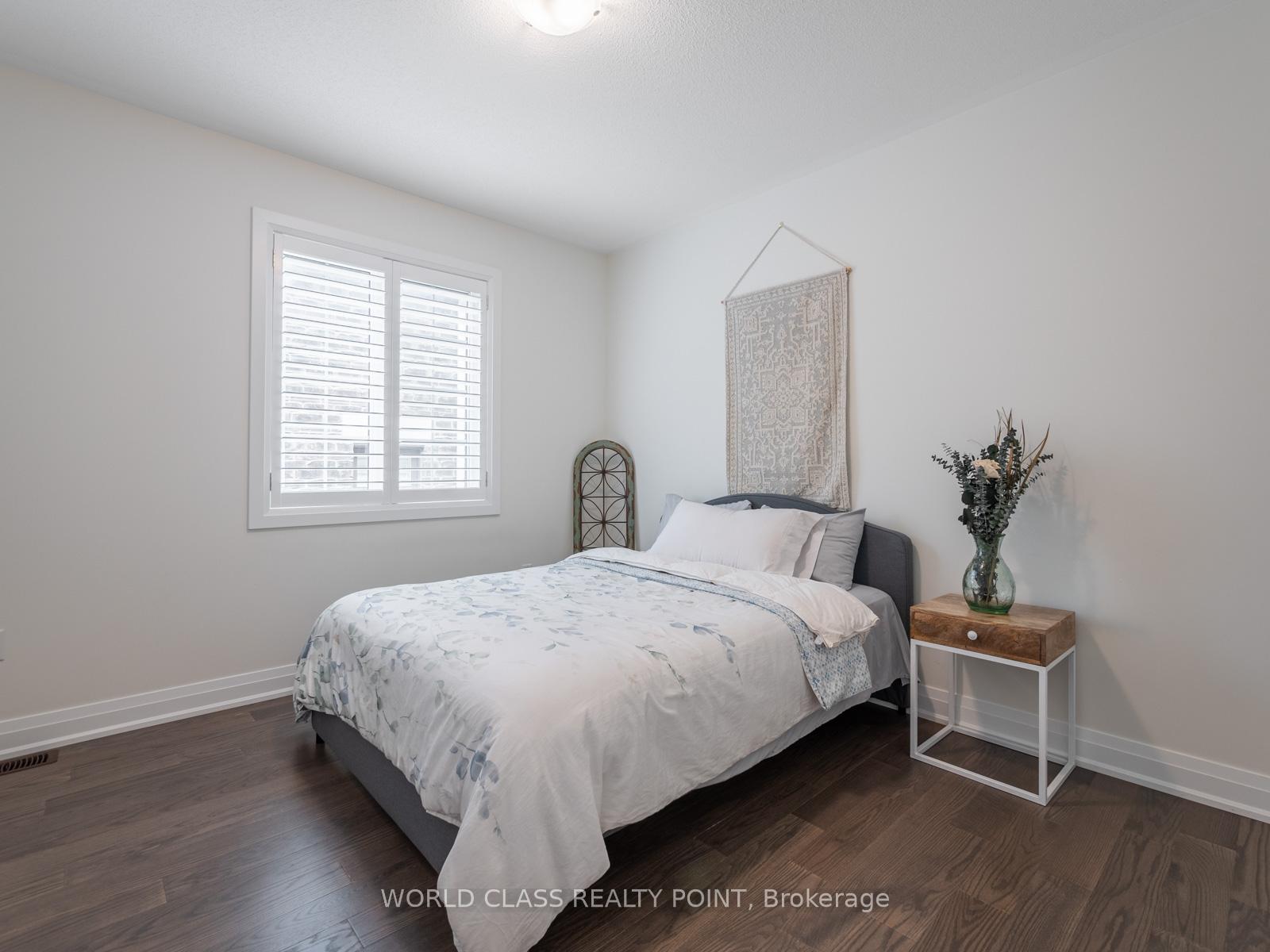 Photo 22 of 19 Barn Owl Way, Vaughan, Kleinburg — HOMEH
