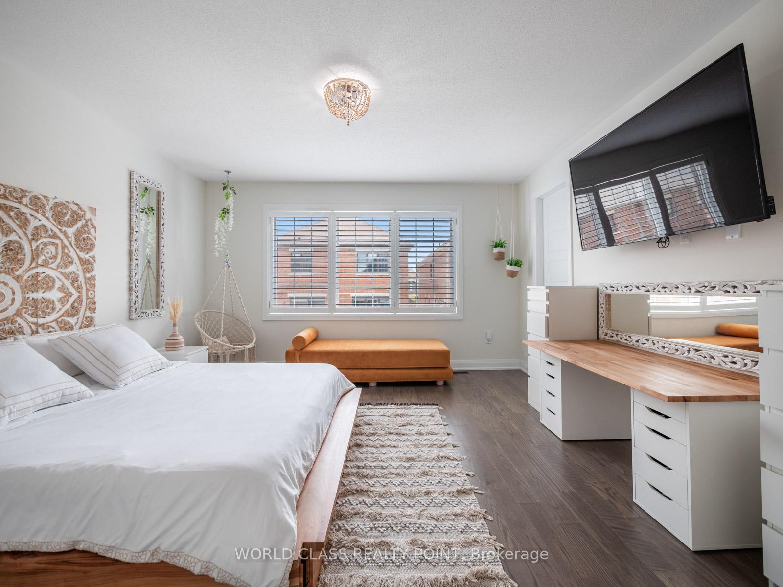 Photo 30 of 19 Barn Owl Way, Vaughan, Kleinburg — HOMEH
