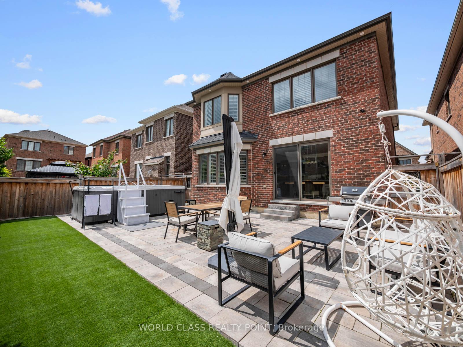 Photo 34 of 19 Barn Owl Way, Vaughan, Kleinburg — HOMEH