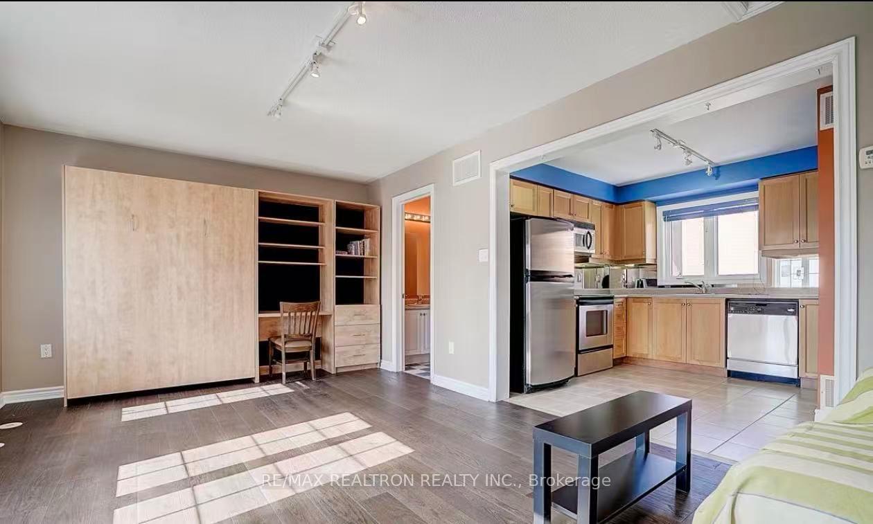 Photo 4 of 73 Kenilworth Gate, Markham, Cornell — HOMEH