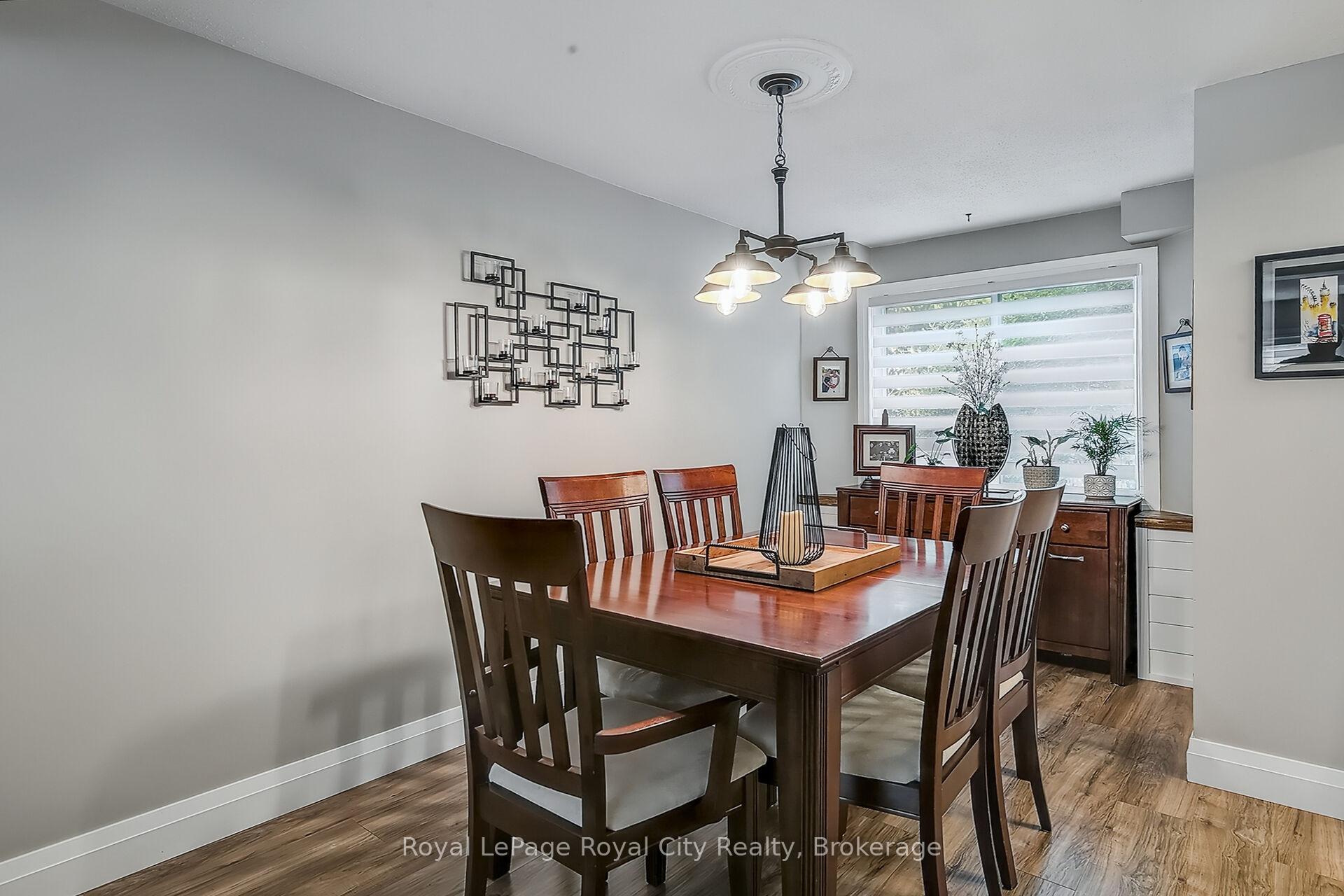 Photo 5 of 30 Springdale Boulevard, Guelph, Willow West/Sugarbush/West Acres — HOMEH