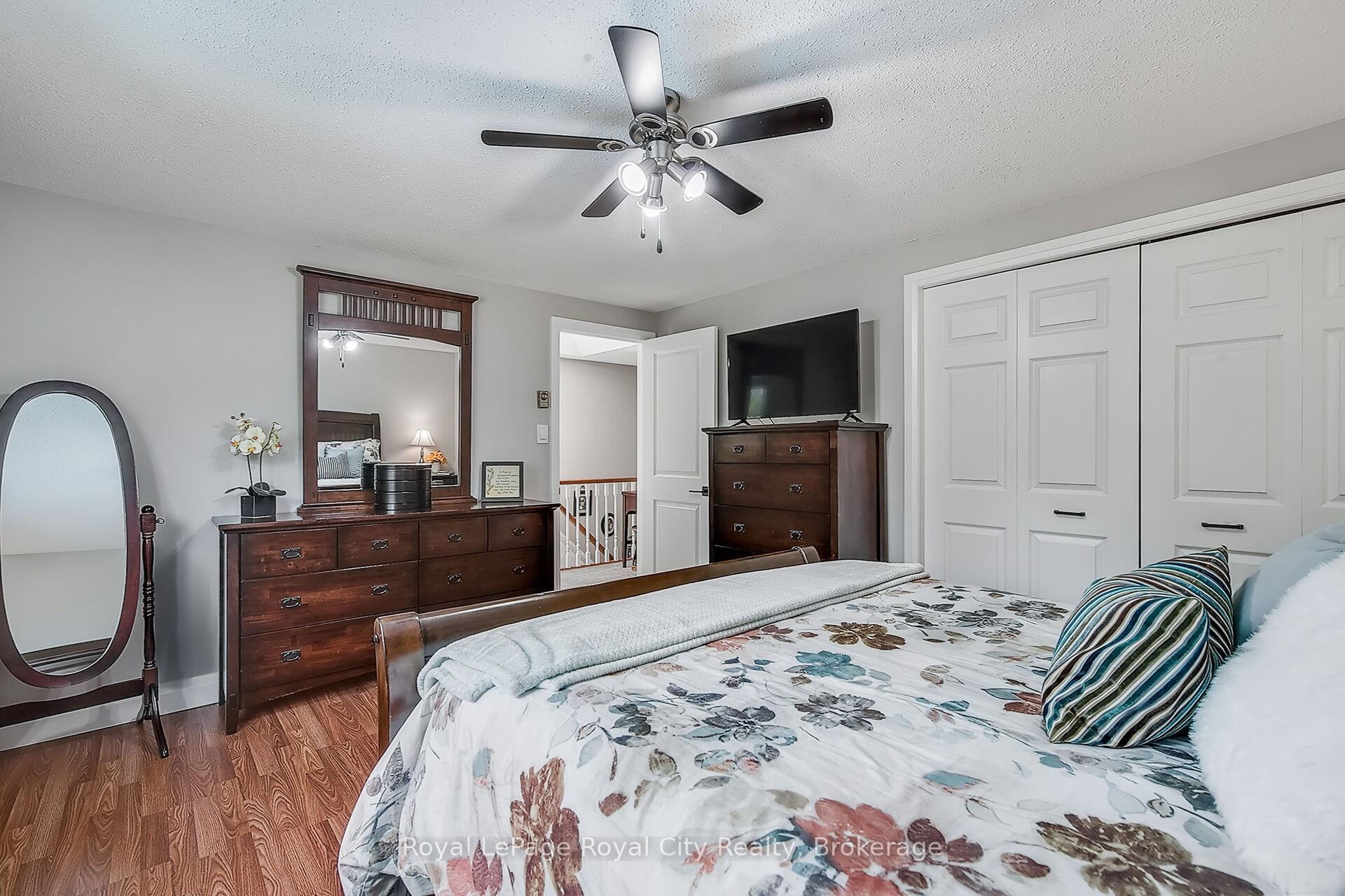 Photo 19 of 30 Springdale Boulevard, Guelph, Willow West/Sugarbush/West Acres — HOMEH