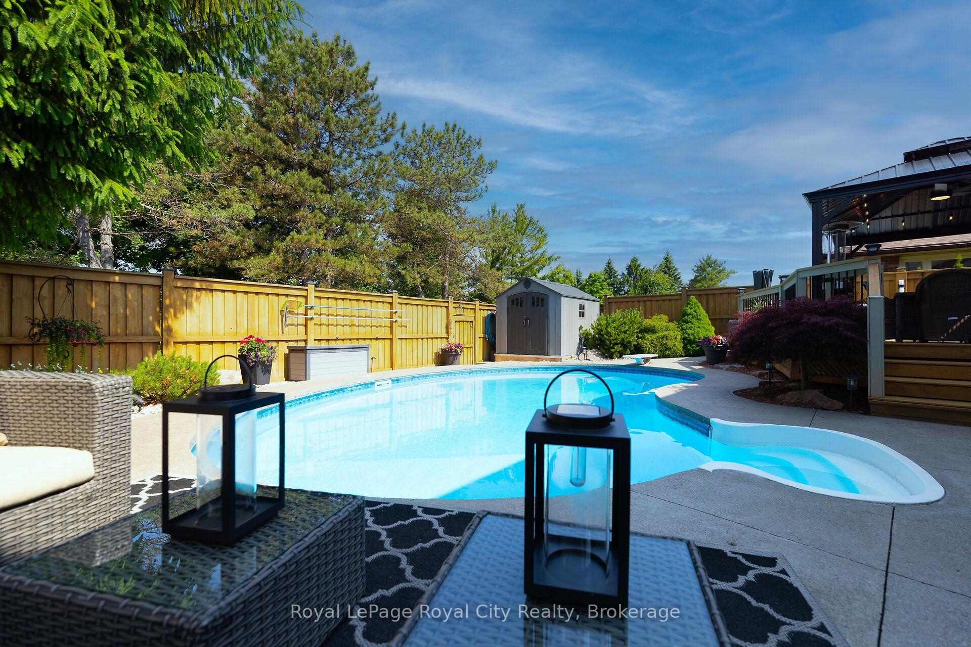 Photo 30 of 30 Springdale Boulevard, Guelph, Willow West/Sugarbush/West Acres — HOMEH