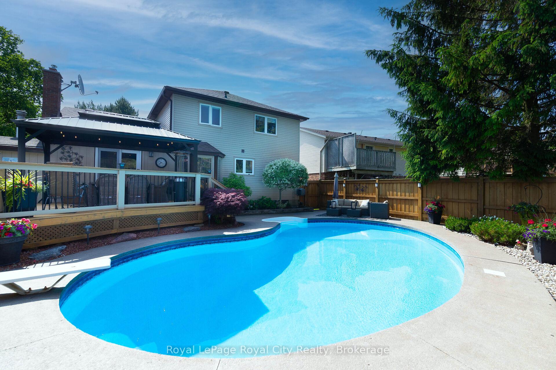 Photo 33 of 30 Springdale Boulevard, Guelph, Willow West/Sugarbush/West Acres — HOMEH