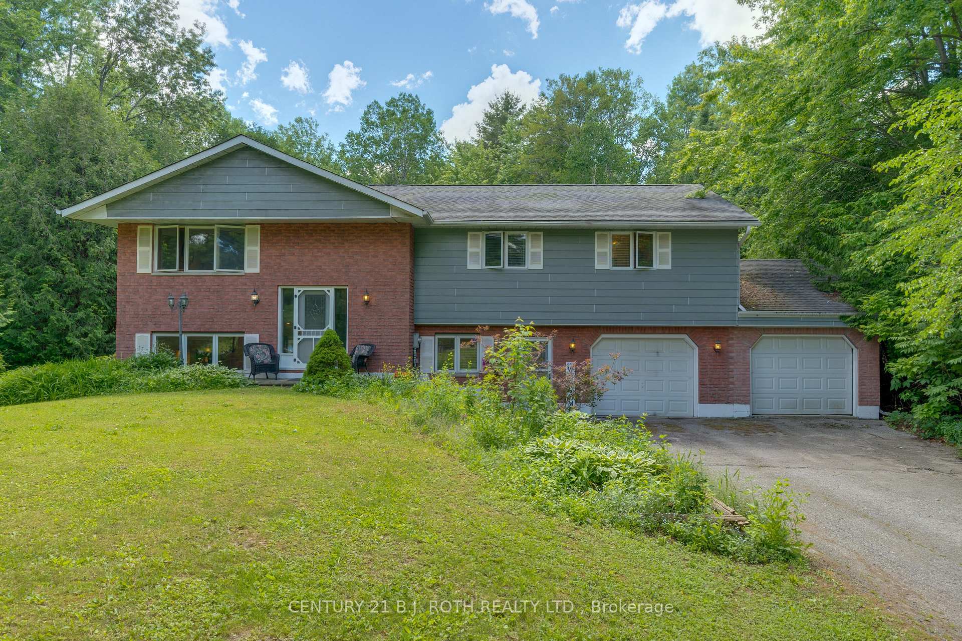 Front of 3998 Martindale Crescent