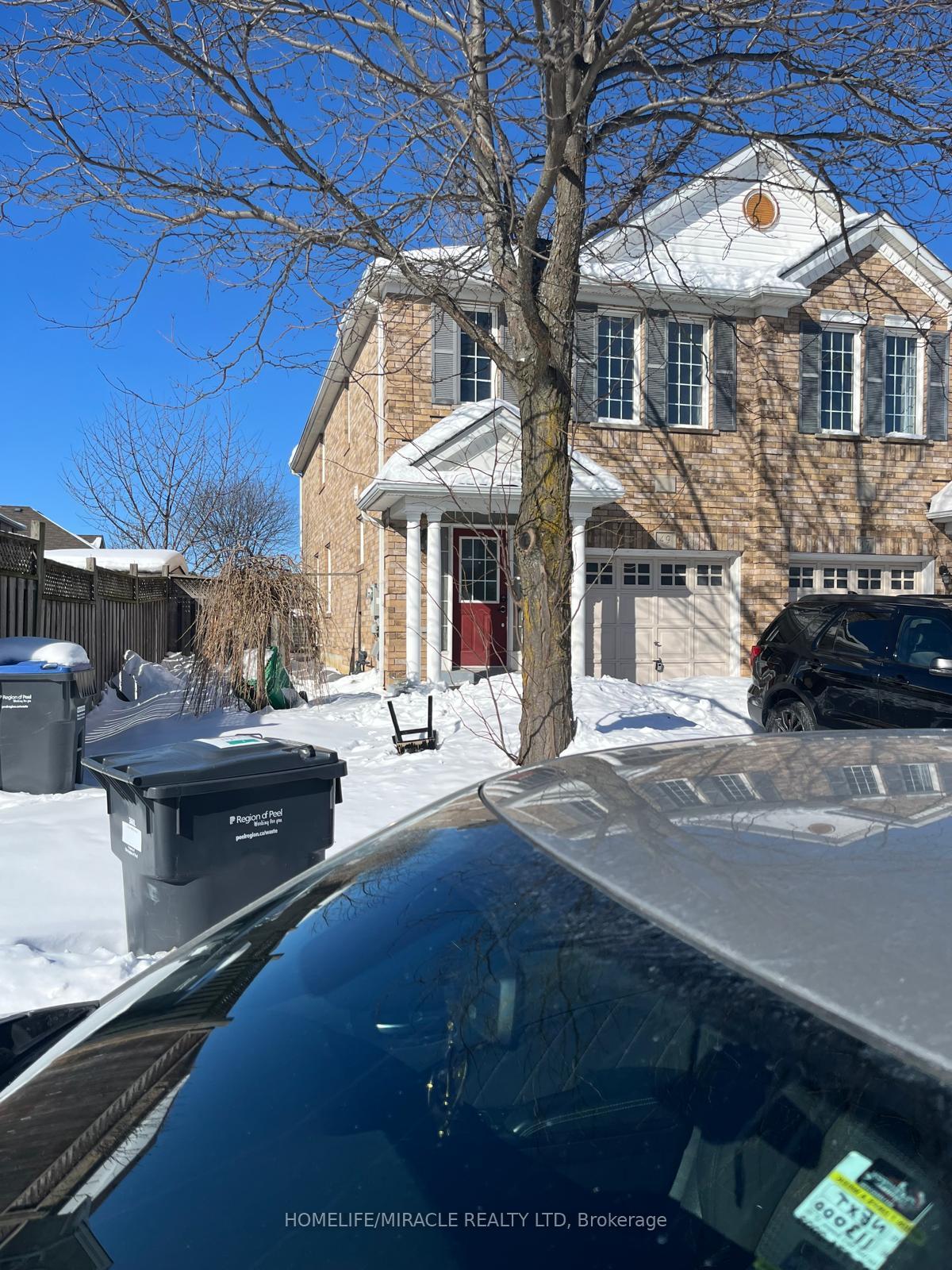 Photo 3 of 49 Sand Cherry Crescent, Brampton, Sandringham-Wellington — HOMEH