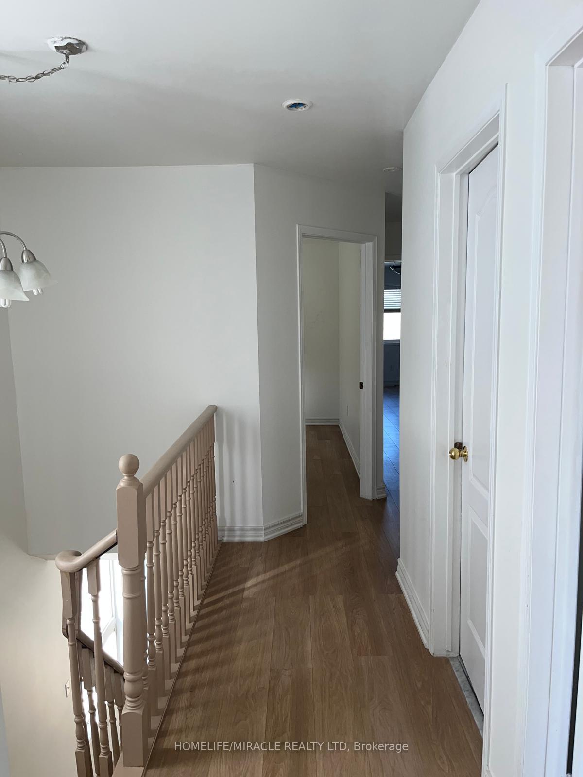 Photo 17 of 49 Sand Cherry Crescent, Brampton, Sandringham-Wellington — HOMEH