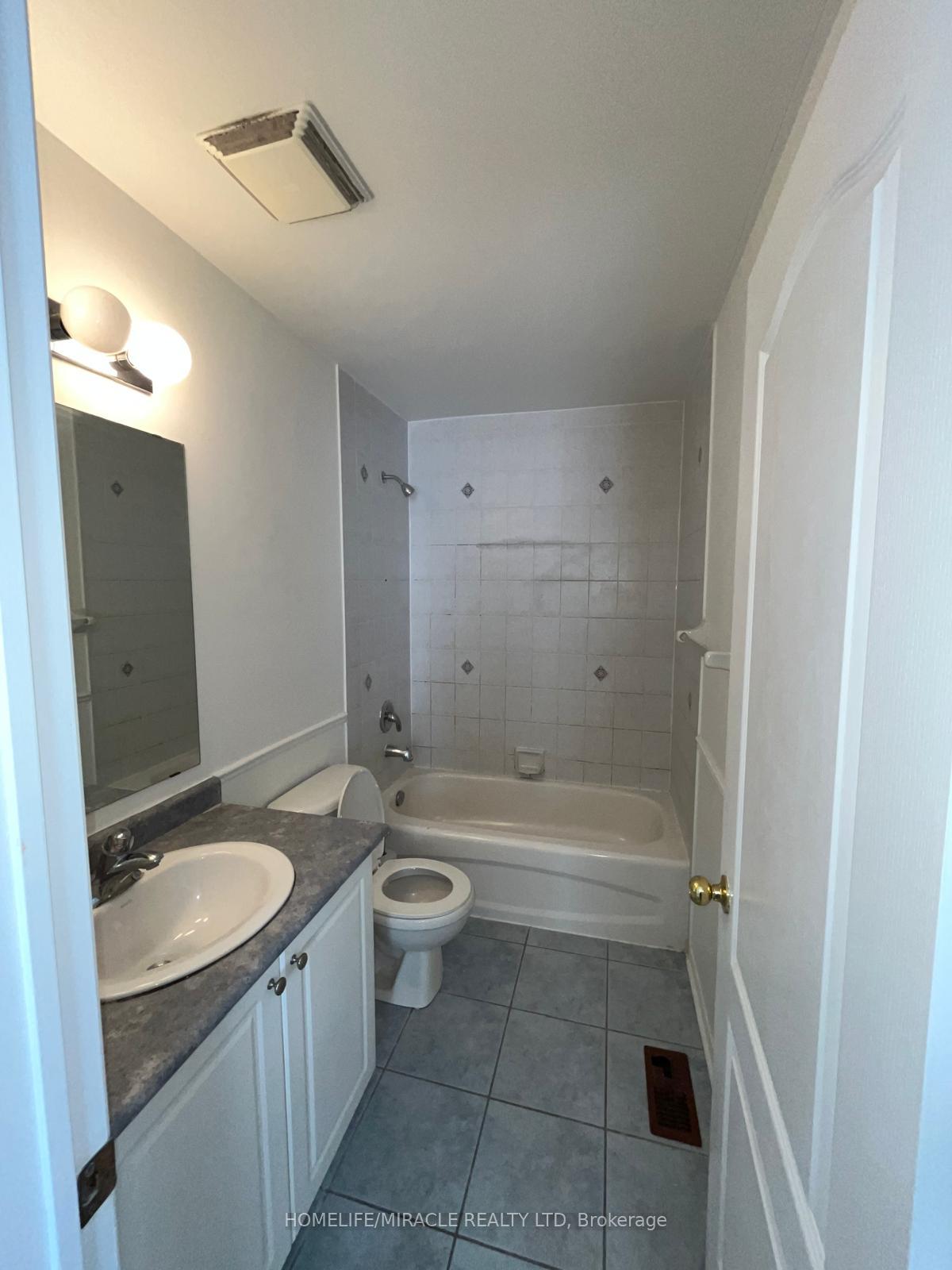 Photo 19 of 49 Sand Cherry Crescent, Brampton, Sandringham-Wellington — HOMEH