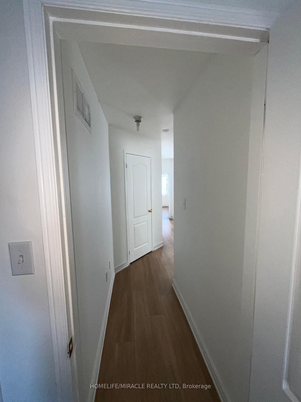 Photo 18 of 49 Sand Cherry Crescent, Brampton, Sandringham-Wellington — HOMEH