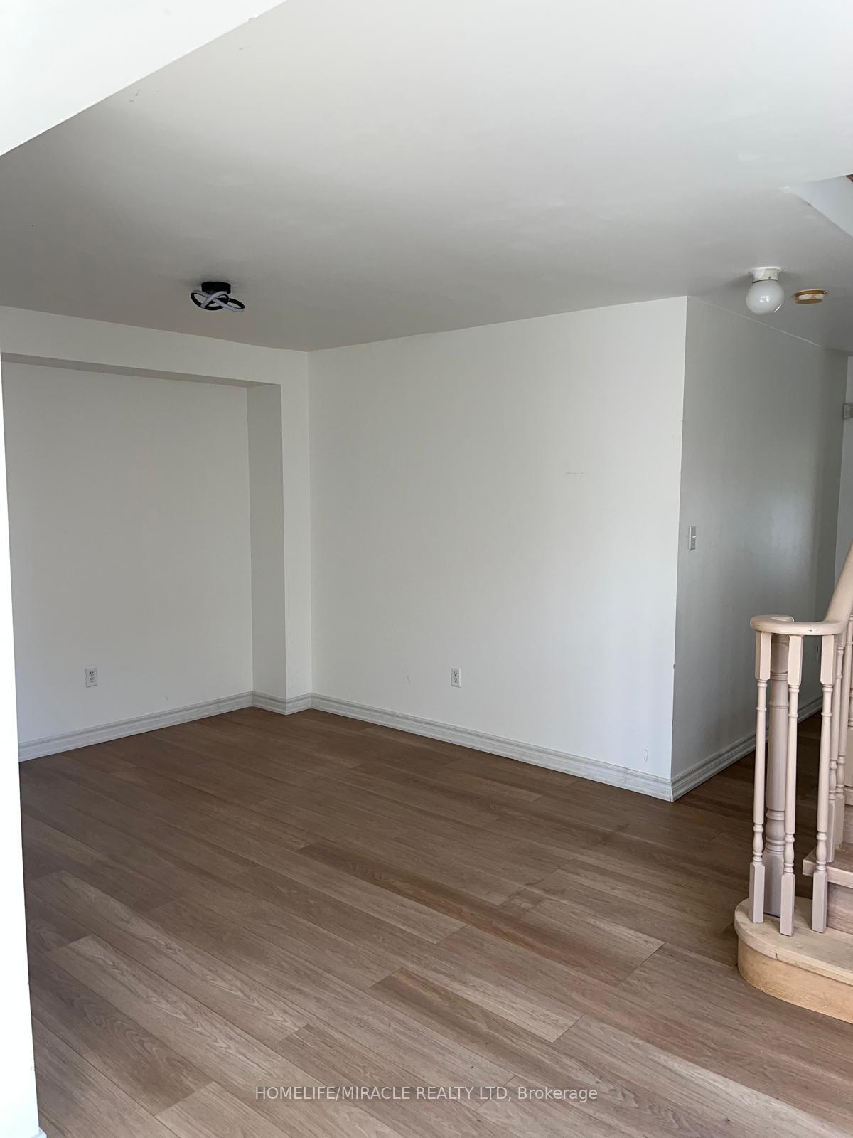 Photo 24 of 49 Sand Cherry Crescent, Brampton, Sandringham-Wellington — HOMEH
