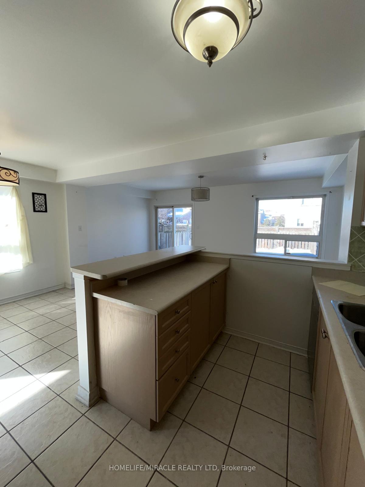 Photo 26 of 49 Sand Cherry Crescent, Brampton, Sandringham-Wellington — HOMEH