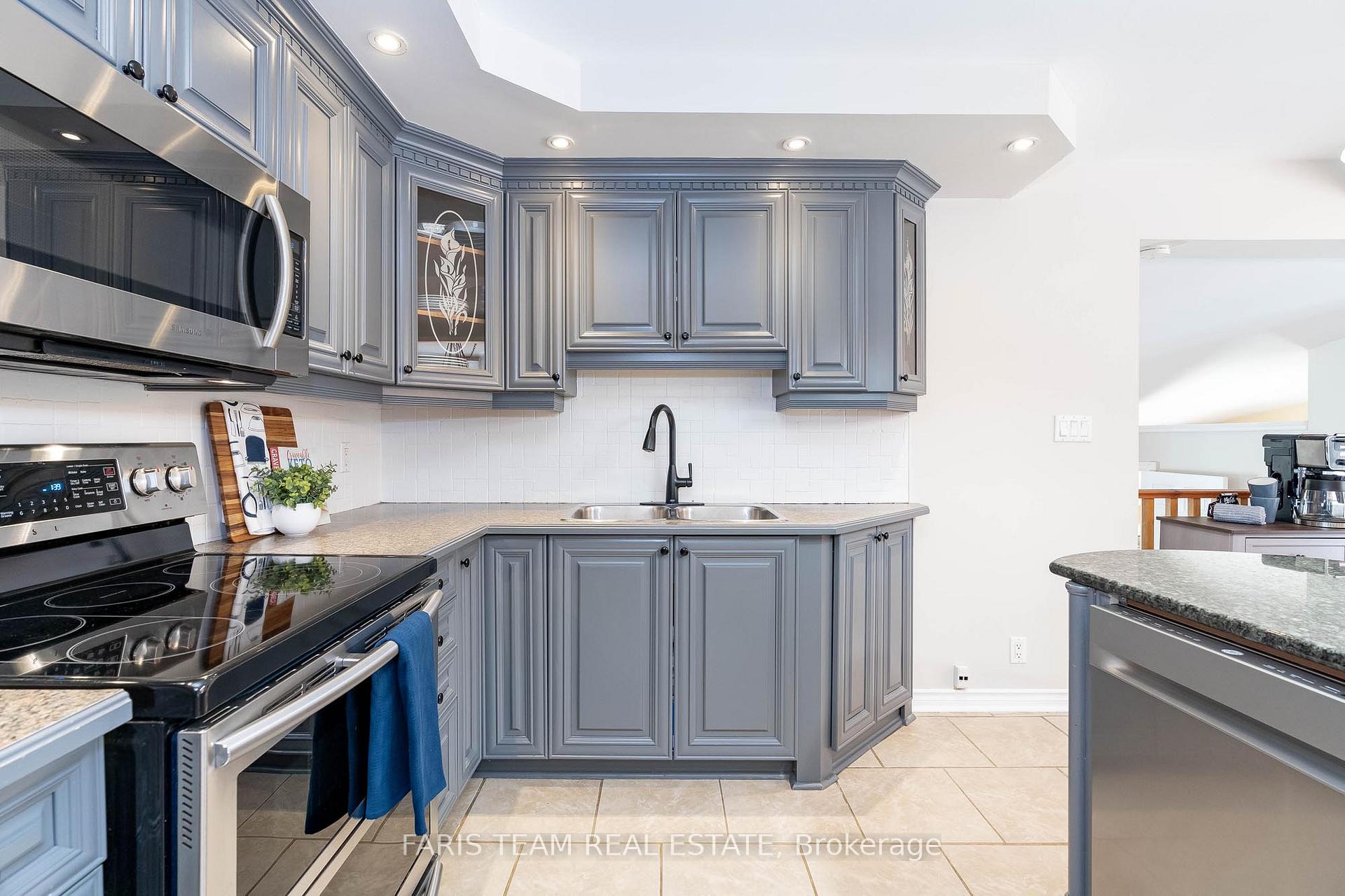 Photo 5 of 3686 McCarthy Drive, Clearview, New Lowell — HOMEH