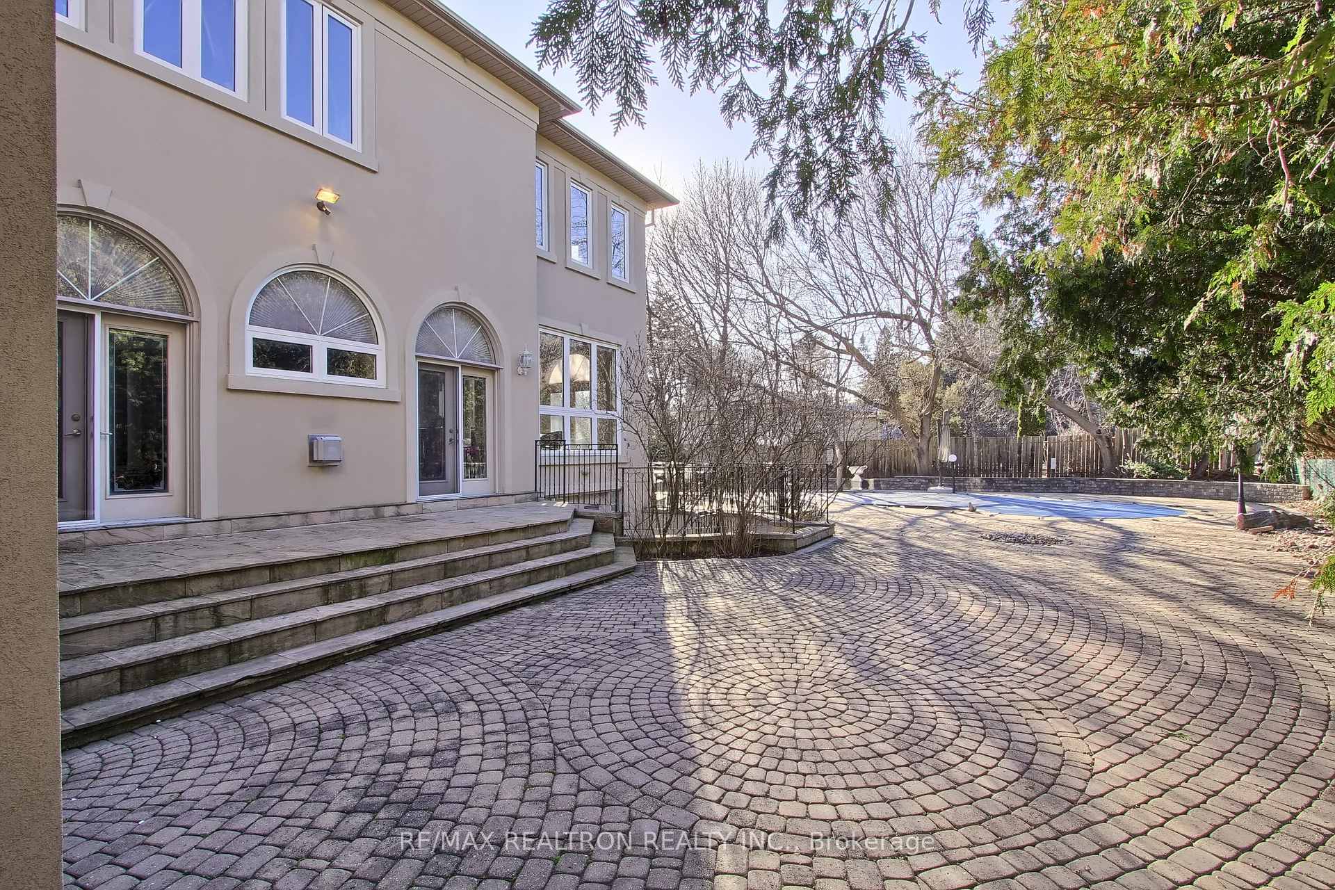 Photo 34 of 38 Thornridge Drive, Vaughan, Crestwood-Springfarm-Yorkhill — HOMEH