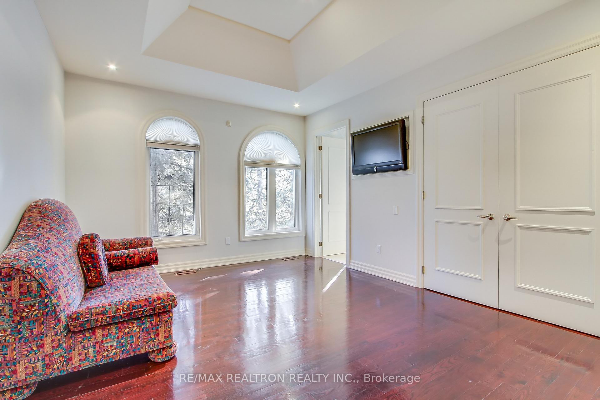Photo 40 of 38 Thornridge Drive, Vaughan, Crestwood-Springfarm-Yorkhill — HOMEH