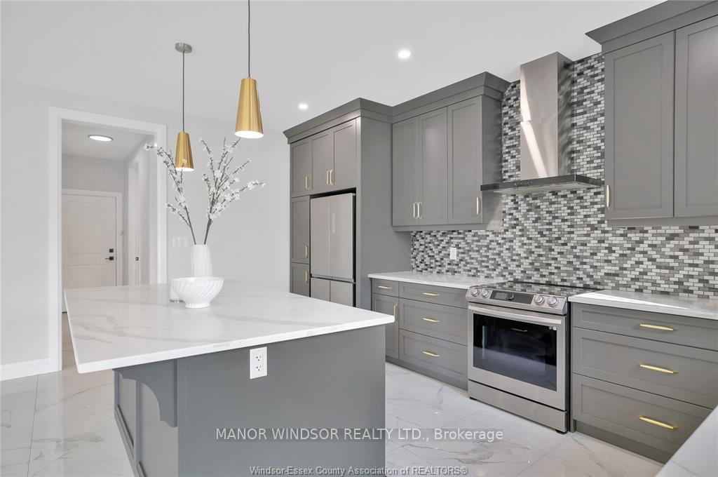Photo 5 of 1632 Bowler Drive, Windsor — HOMEH