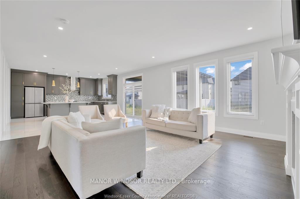 Photo 7 of 1632 Bowler Drive, Windsor — HOMEH